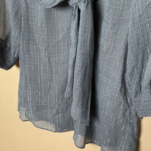 French Connection Shirt Women's Large Gray Spotted Sheer Blouse Short Sleeve - Picture 3 of 11